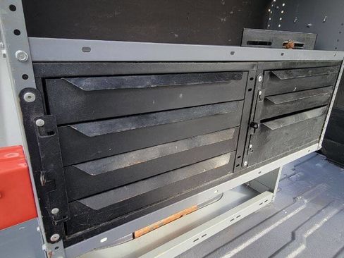 Used 2011 Ford Transit Connect XLT image 28