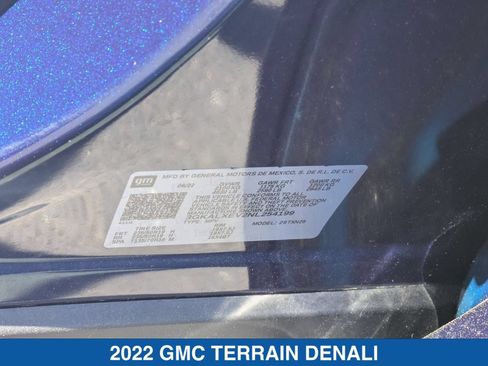 Used 2022 GMC Terrain Denali w/ LPO, Floor Liner Package AWD/4WD image 40