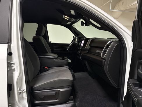 Used 2024 RAM 3500 Big Horn image 21