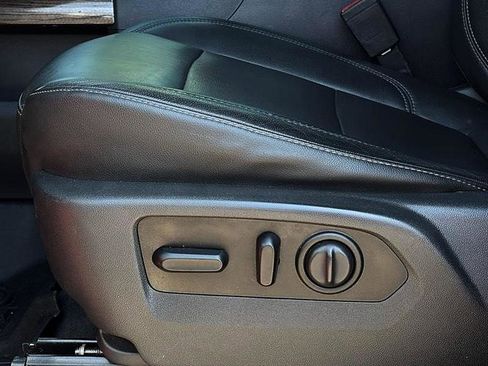 Used 2019 Chevrolet Silverado 1500 LT Trail Boss image 15