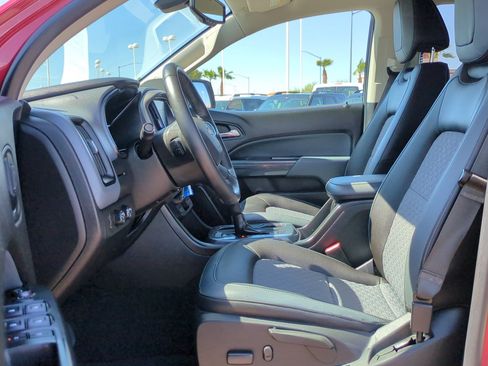 Used 2018 Chevrolet Colorado Z71 AWD/4WD image 14