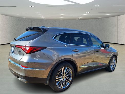 Used 2023 Acura MDX SH-AWD w/ Advance Package image 5