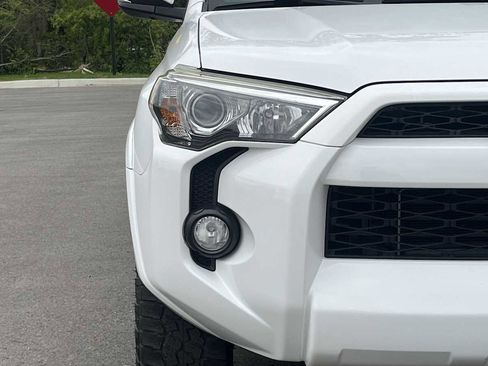 Used 2015 Toyota 4Runner SR5 Premium AWD/4WD image 19