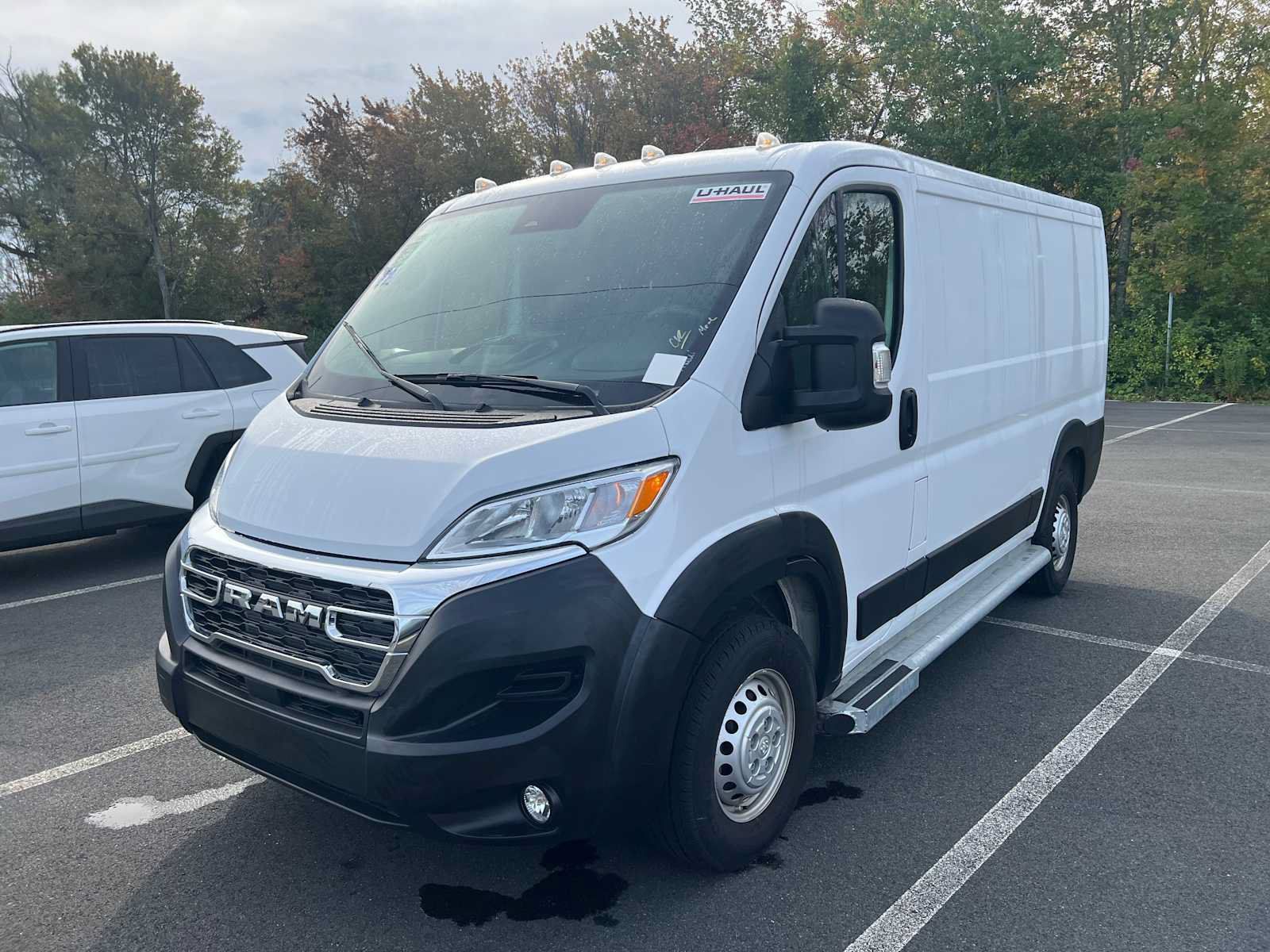 Used 2025 RAM ProMaster 2500 w/ U-Haul Equipment Group FWD image 3