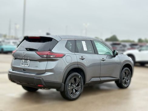 Used 2026 Nissan Rogue SV AWD/4WD image 6