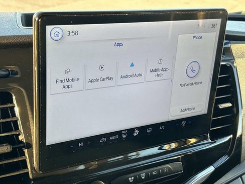 Used 2023 Ford Transit 350 XLT image 27