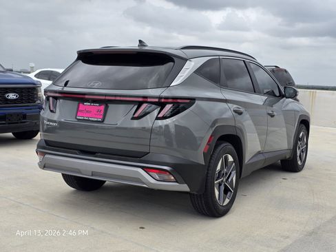 Certified 2025 Hyundai Tucson SEL FWD image 6