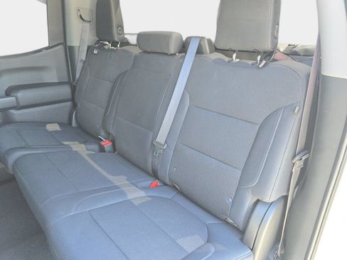 Used 2019 Chevrolet Silverado 1500 Custom w/ Infotainment Package RWD image 16