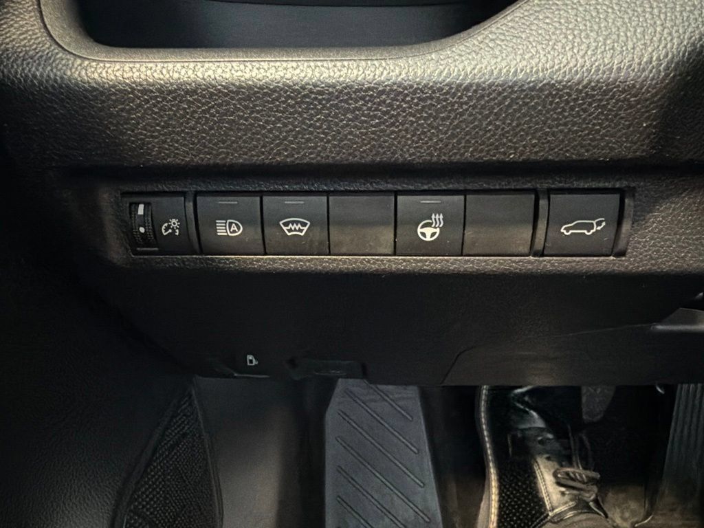 Certified 2025 Toyota RAV4 XLE w/ Convenience Package AWD/4WD image 16