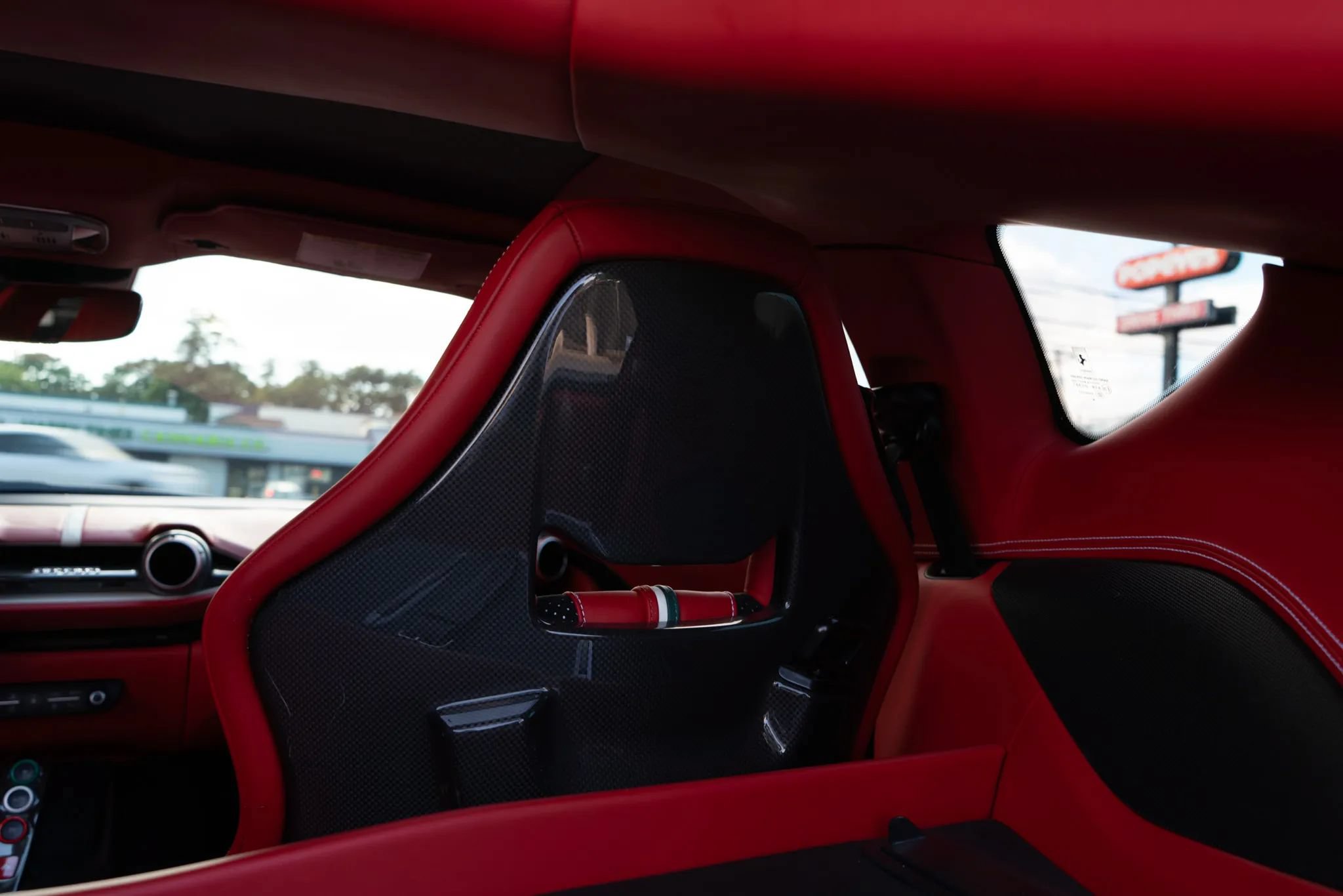 Used 2020 Ferrari 812 Superfast RWD image 75