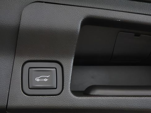 Used 2019 GMC Acadia SLT w/ LPO, Floor Liner Package FWD image 28