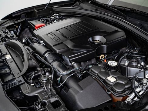 Used 2023 Jaguar F-PACE S image 47