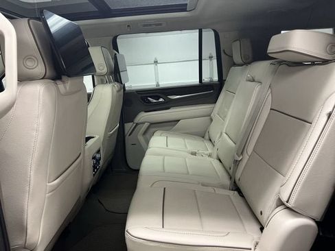 Certified 2023 GMC Yukon XL Denali w/ Denali Reserve Package AWD/4WD image 26