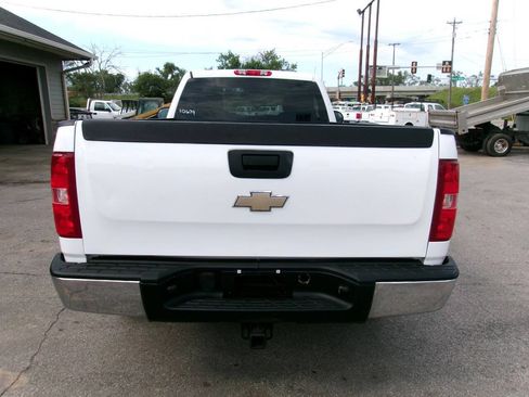 Used 2011 Chevrolet Silverado 1500 W/T AWD/4WD image 4