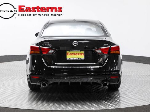 Used 2021 Nissan Altima 2.5 SV w/ SV Premium Package image 6