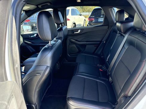 Used 2023 Ford Escape ST-Line Select image 15