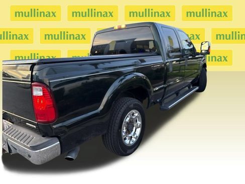 Used 2015 Ford F250 XLT w/ XLT Premium Package RWD image 2