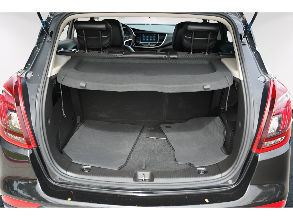 Used 2019 Buick Encore Sport Touring FWD image 31