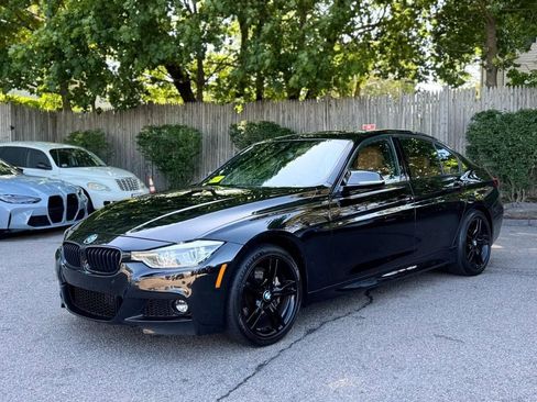 Used 2018 BMW 340i xDrive Sedan w/ Premium Package AWD/4WD image 2