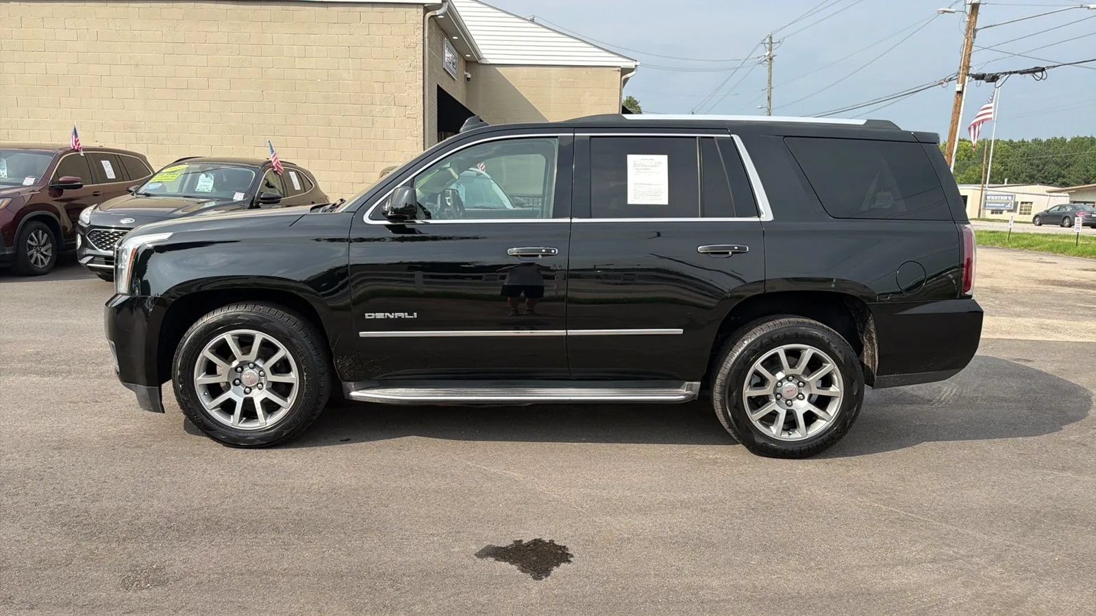 Used 2015 GMC Yukon Denali RWD image 5