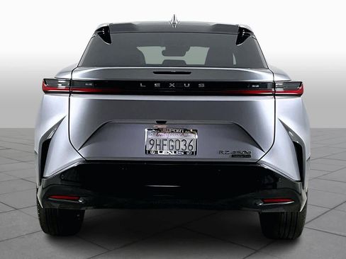 Used 2023 Lexus RZ 450e Premium image 4