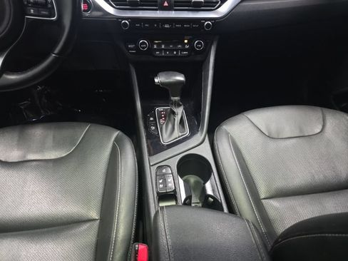Used 2020 Kia Niro EX Premium FWD image 13