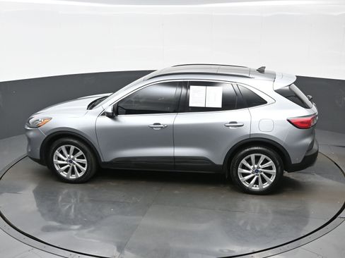 Used 2022 Ford Escape Titanium w/ Titanium Elite Package image 38