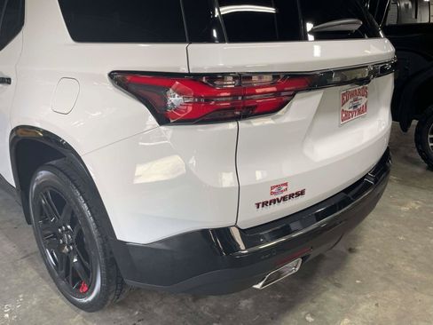 Used 2022 Chevrolet Traverse Premier w/ Redline Edition FWD image 10
