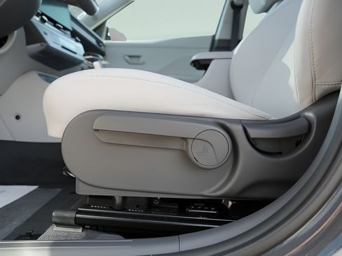 Certified 2026 Hyundai Kona SEL Sport AWD/4WD image 21