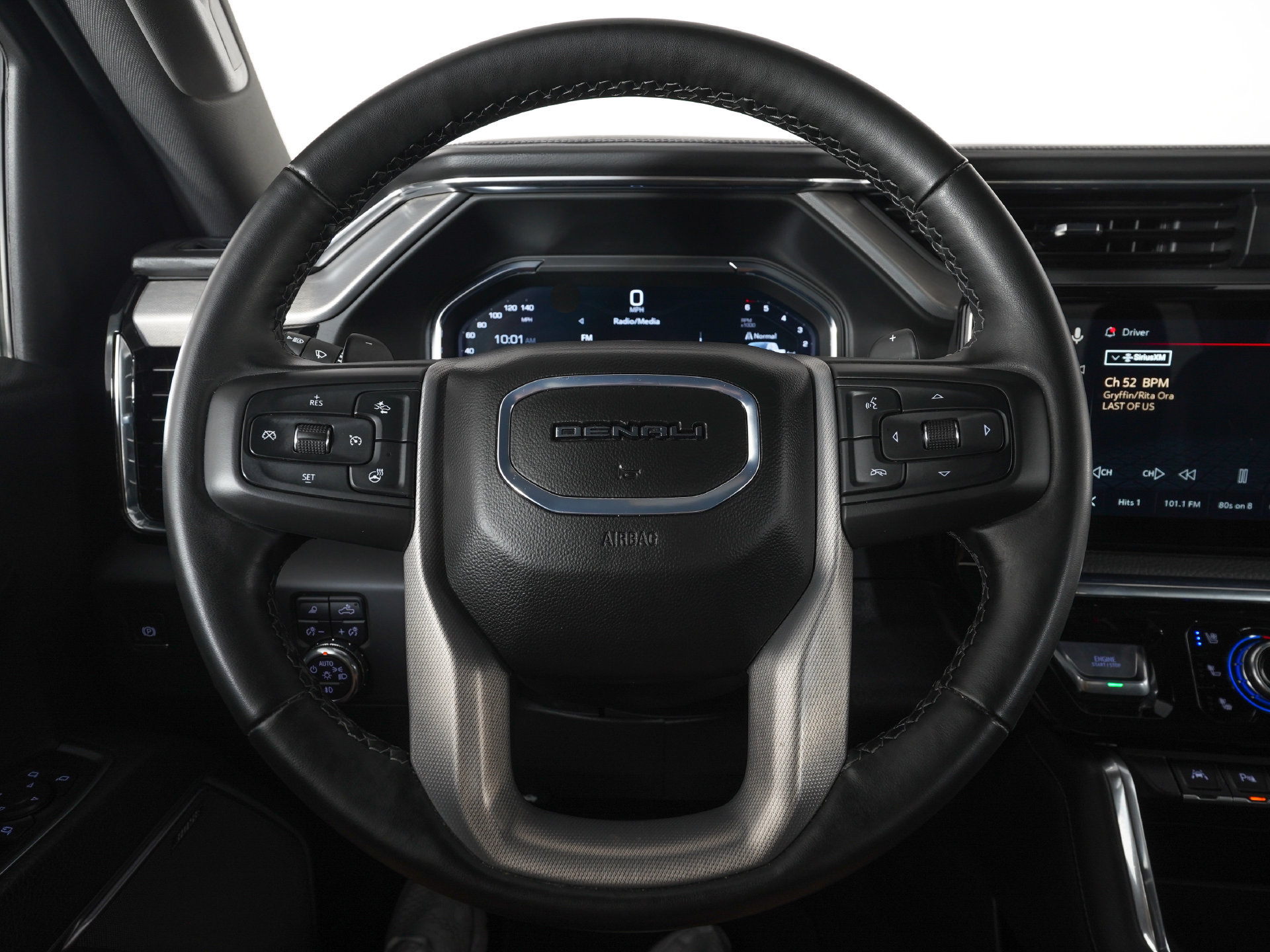 Used 2025 GMC Sierra 1500 Denali w/ Technology Package AWD/4WD image 19