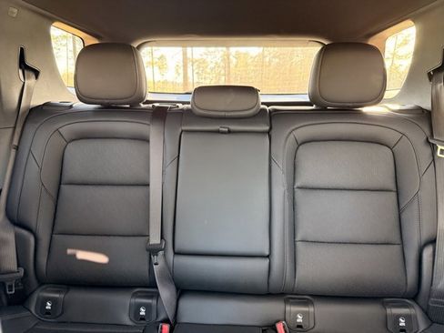 Used 2025 Chevrolet Equinox LT w/ Convenience Package II image 30