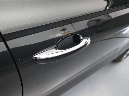 Used 2022 Genesis GV70 2.5T w/ Select Package image 44