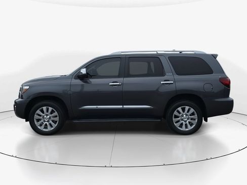 Used 2019 Toyota Sequoia Platinum image 9