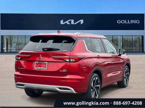 Used 2023 Mitsubishi Outlander SEL AWD/4WD image 3