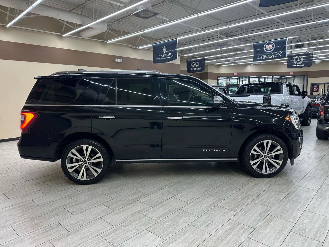 Used 2020 Ford Expedition Platinum AWD/4WD image 6
