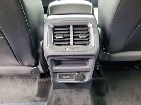 Certified 2024 Volkswagen Tiguan SE AWD/4WD image 17