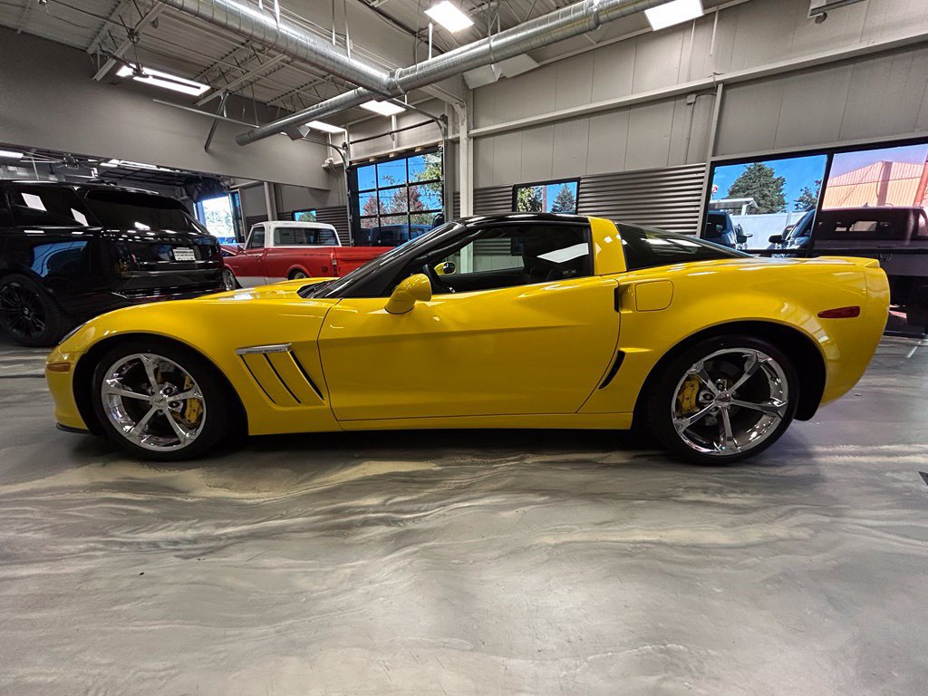 Used 2013 Chevrolet Corvette Grand Sport w/ 4LT Preferred Equipment Group RWD image 28