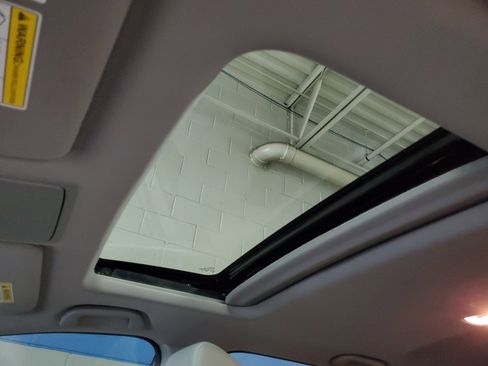 Used 2022 Honda CR-V EX image 17
