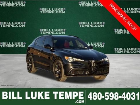 Used 2022 Alfa Romeo Stelvio Veloce image 1