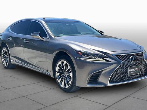 Used 2018 Lexus LS 500 w/ Luxury Package RWD image 3