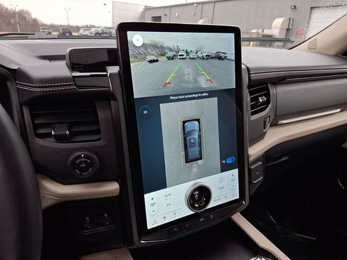 Certified 2023 Ford Expedition Max Platinum image 20