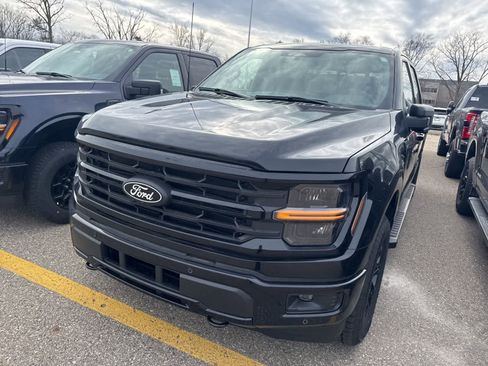 New 2026 Ford F150 XLT w/ Equipment Group 302A MID image 3