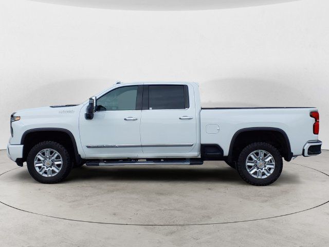 Used 2024 Chevrolet Silverado 3500 High Country w/ High Country Premium Package AWD/4WD image 8