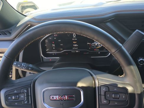 Used 2025 GMC Sierra 2500 AT4 w/ AT4 Premium Plus Package AWD/4WD image 14