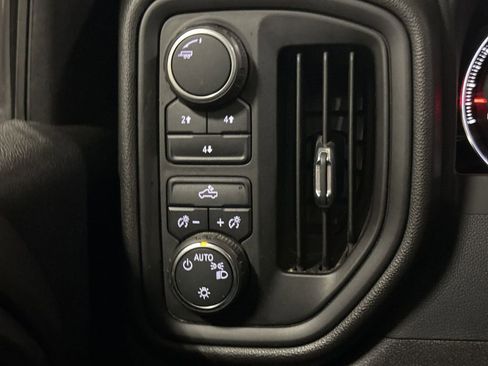 Used 2022 Chevrolet Silverado 2500 W/T w/ WT Convenience Package AWD/4WD image 18