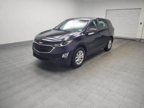 Used 2020 Chevrolet Equinox LS AWD/4WD image 2
