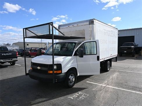Used 2016 Chevrolet Express 3500 image 12