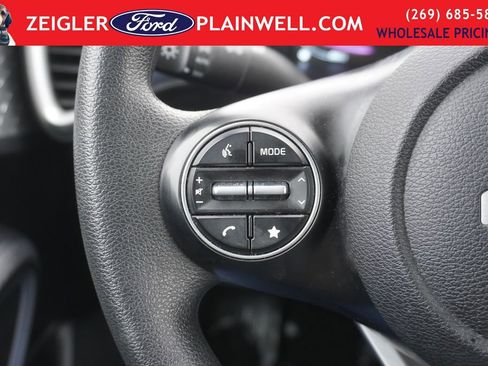 Used 2024 Kia Soul LX w/ Option Group 015 image 20