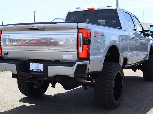 Used 2023 Ford F350 Platinum w/ FX4 Off-Road Package AWD/4WD image 5