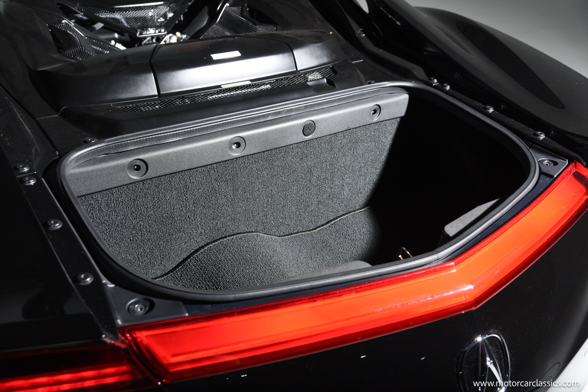 Used 2018 Acura NSX AWD/4WD image 23